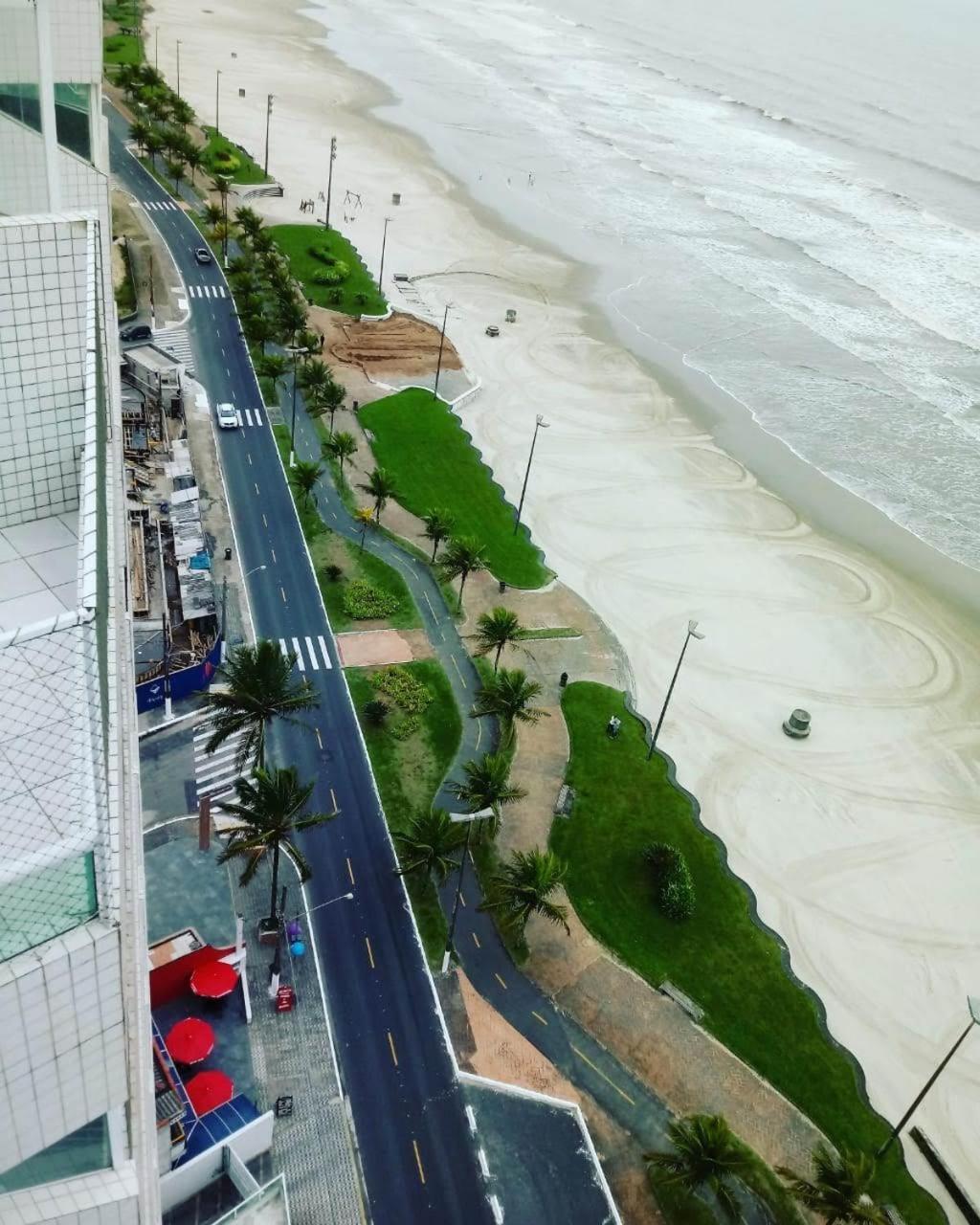 Belo Apartamento Com Vistas Para O Mar - Pe Na Areia - Churrasqueira Na Varanda Praia Grande  Exterior foto